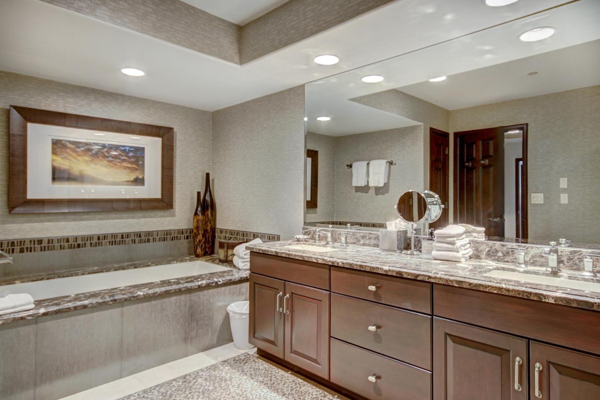Luxury Ski-In 3 Bedroom Penthouse Inside Pines Lodge, Sleeps 10! Condo Beaver Creek Zewnętrze zdjęcie
